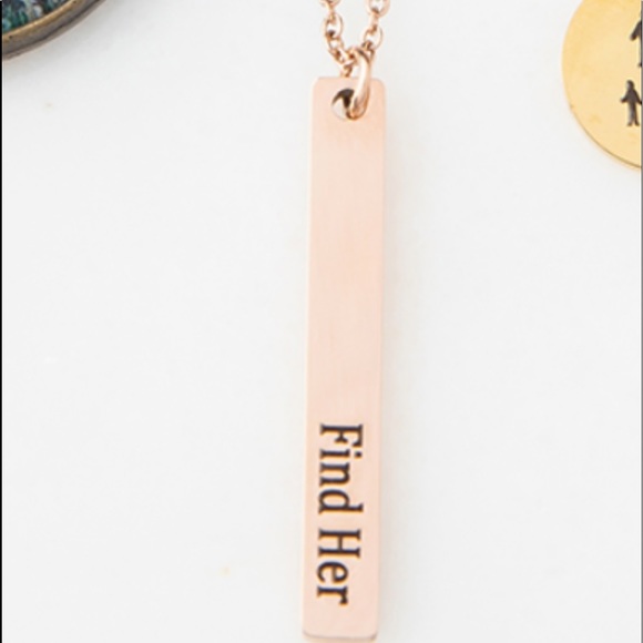 Plunder Jewelry - Plunder Find Her Goldtone 18 Inch Necklace NEW